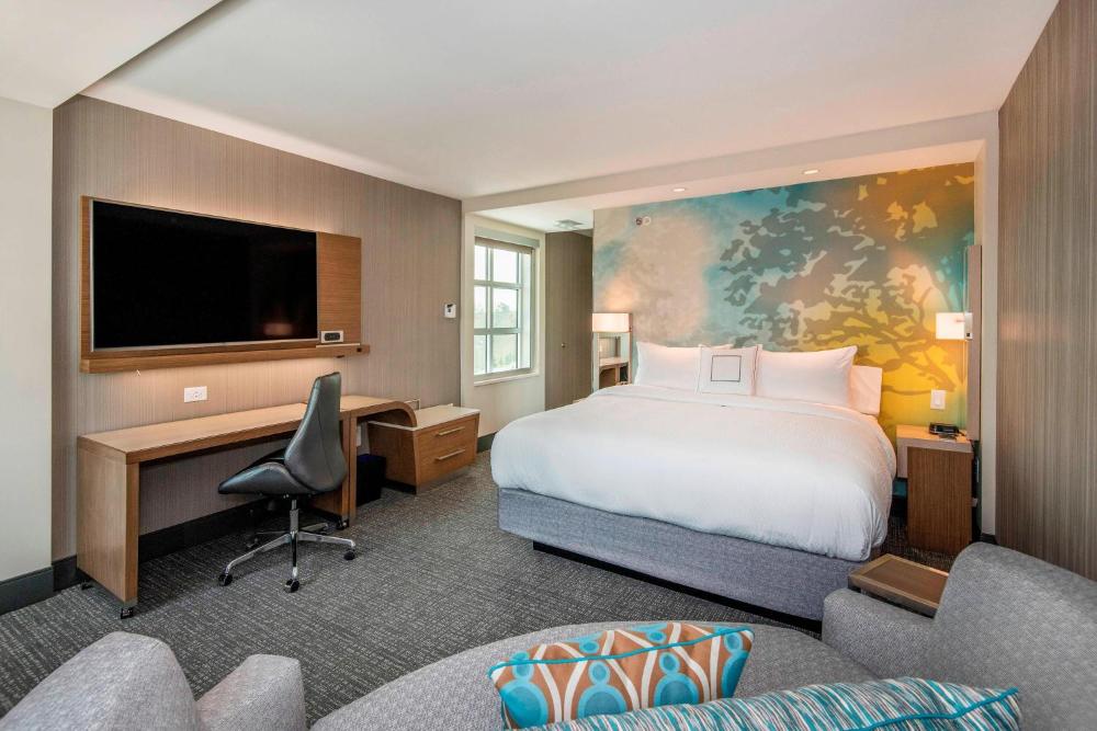 King Room with Sofa Bed interior
